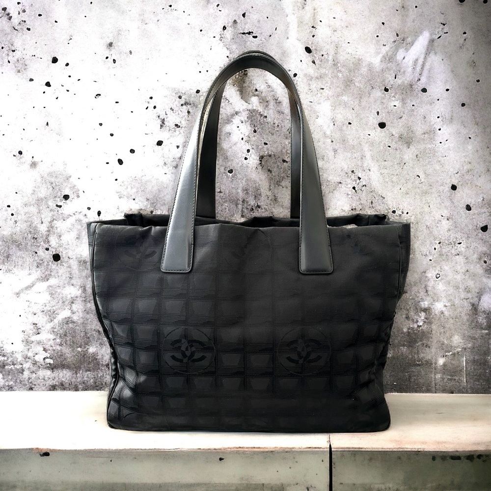 Chanel Vintage Black CC Logo Travel Ligne Tote Bag